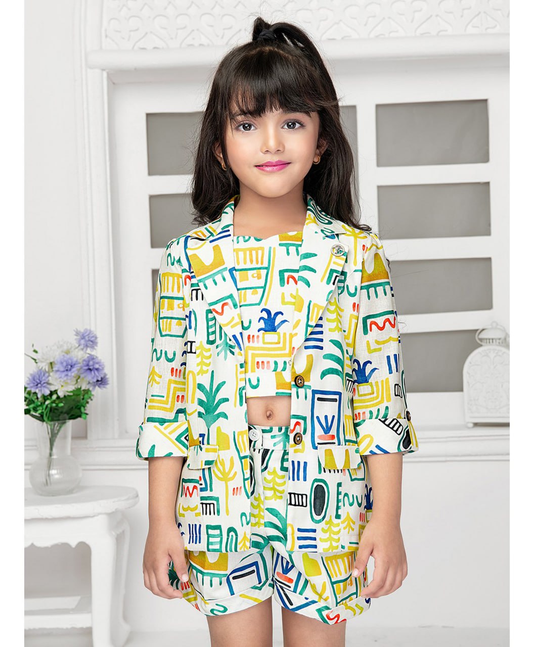 Trendy Girls' Printed 3Pcs Blazer, Tunic and Shorts Set - with Vibrant Geometric Pattern